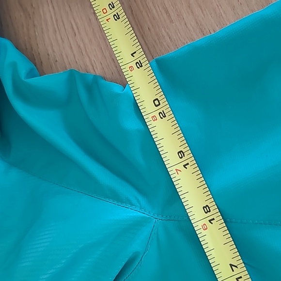 The North Face Teal Jacket - Picture 8 of 9